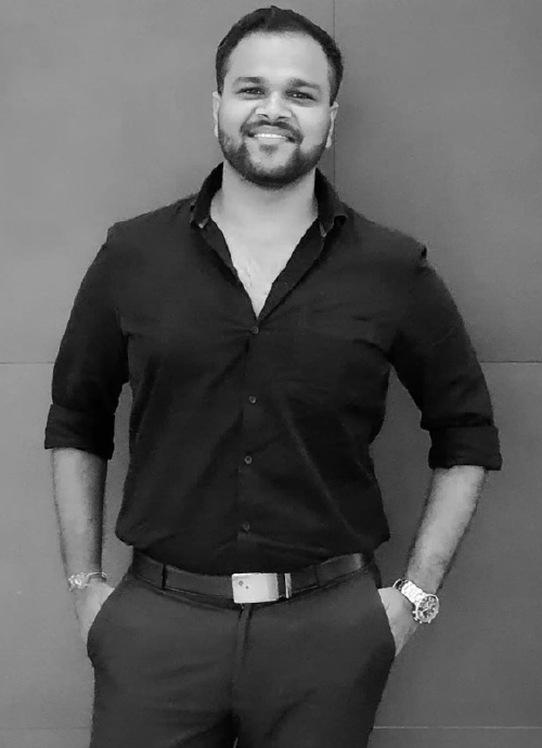 Aniket Sashte